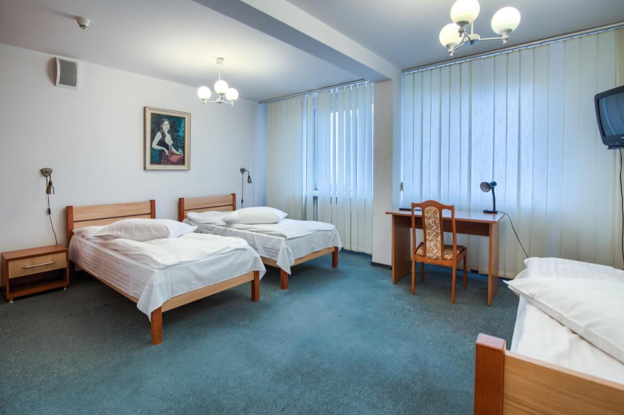 Hotel Konin Konin  Exterior photo